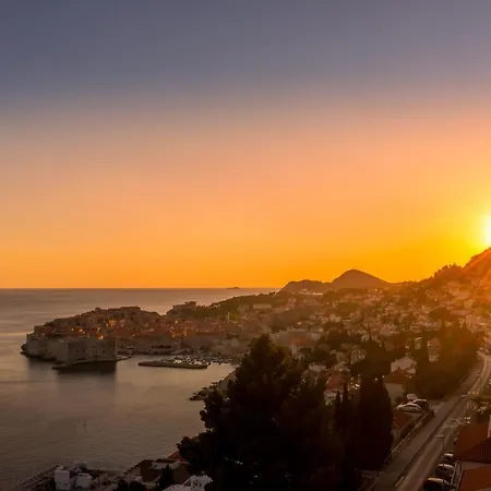 Skywalker Oasis Апартаменты Дубровник